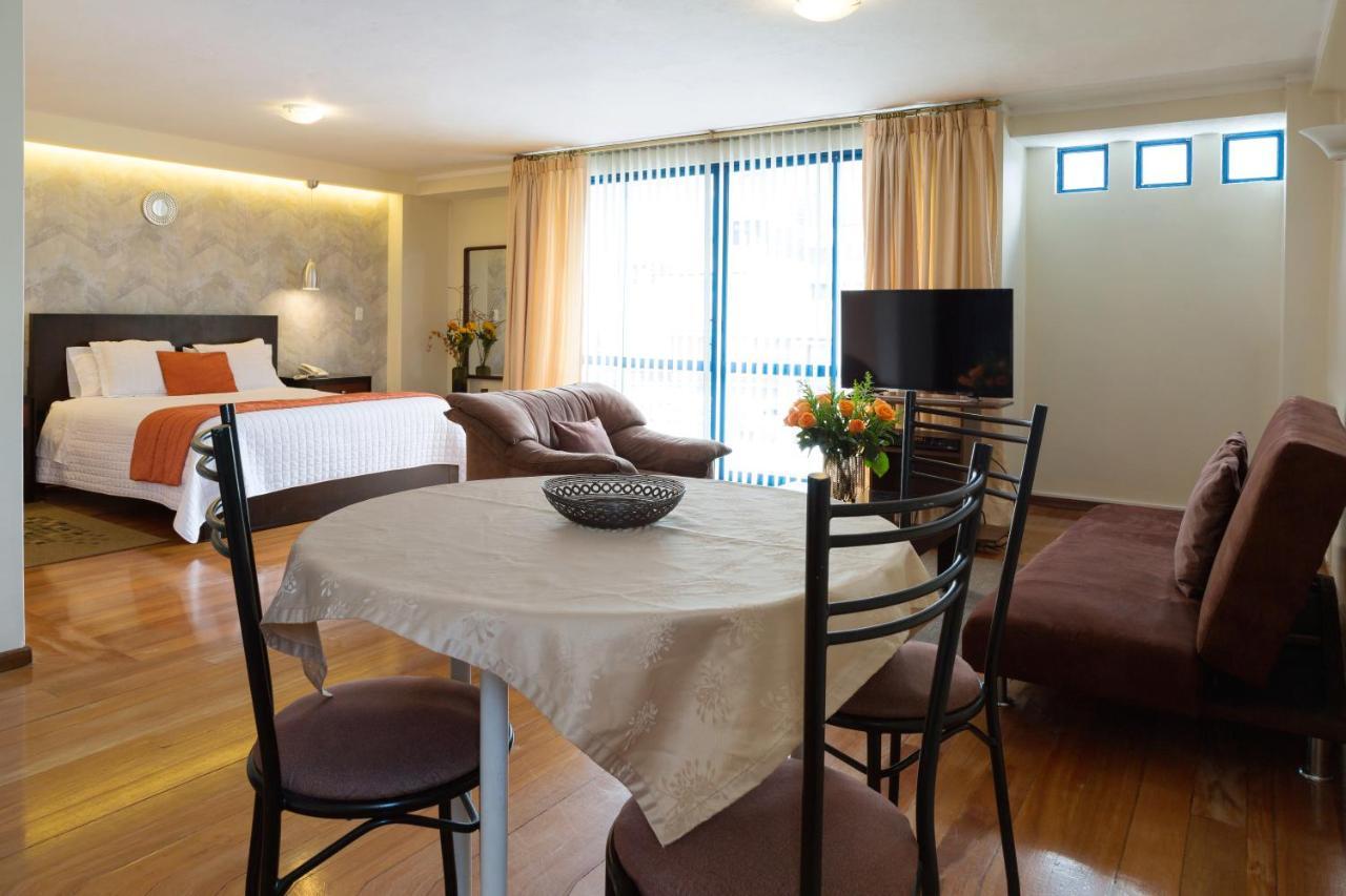 Suites Metropoli Quito Exteriör bild