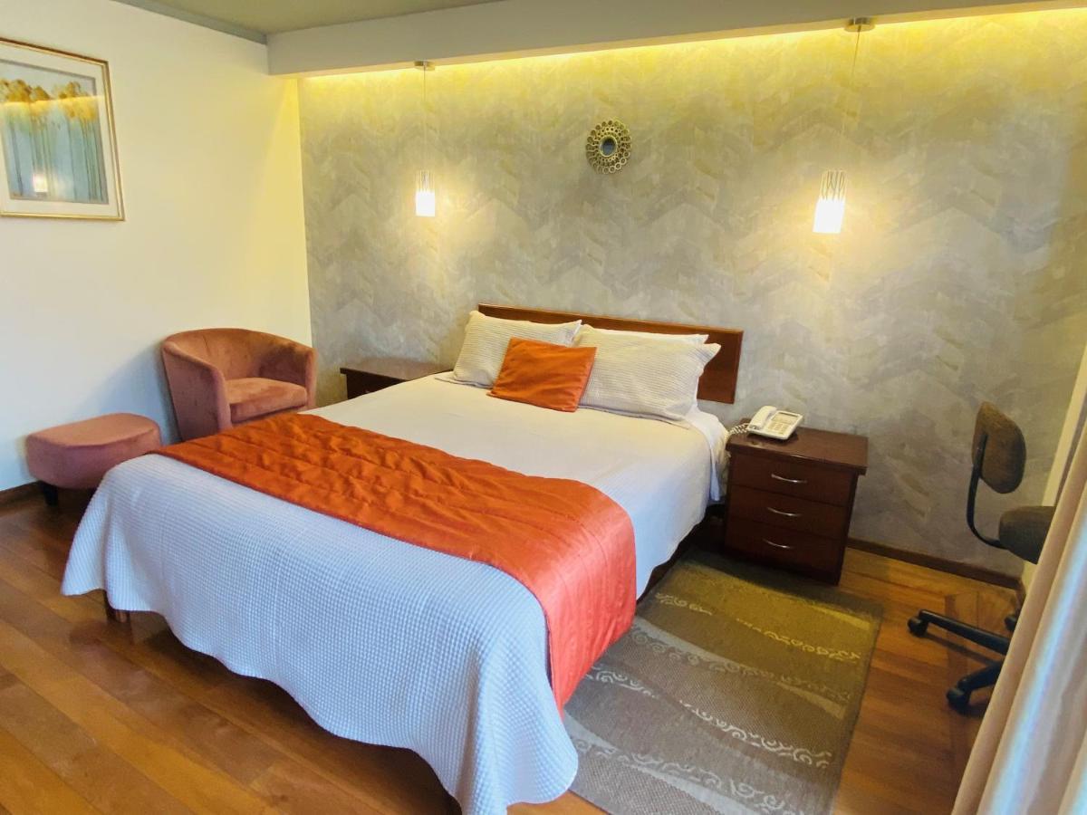 Suites Metropoli Quito Exteriör bild