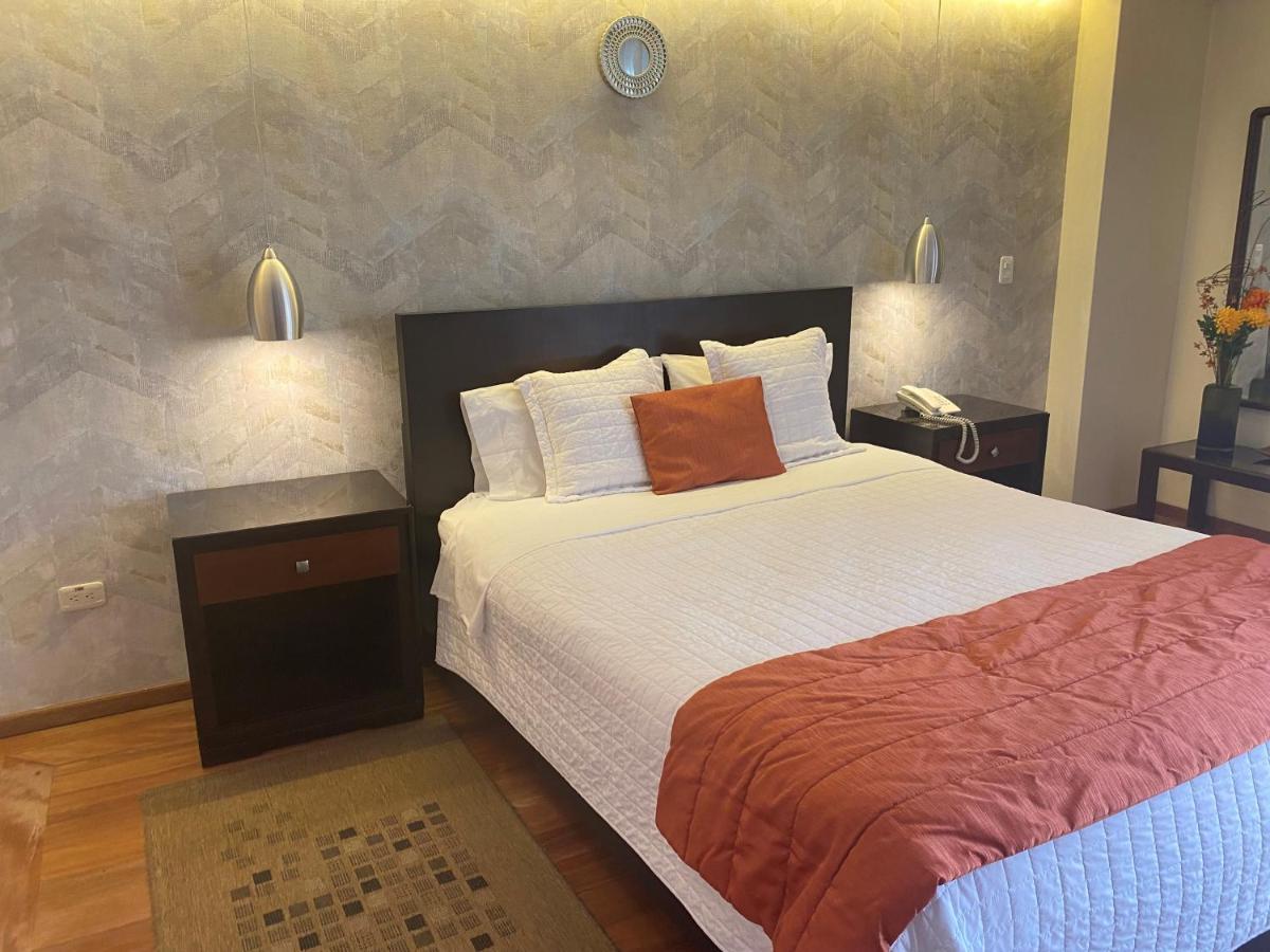 Suites Metropoli Quito Exteriör bild