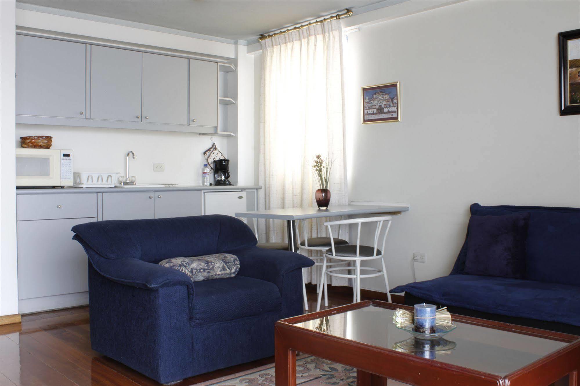 Suites Metropoli Quito Exteriör bild